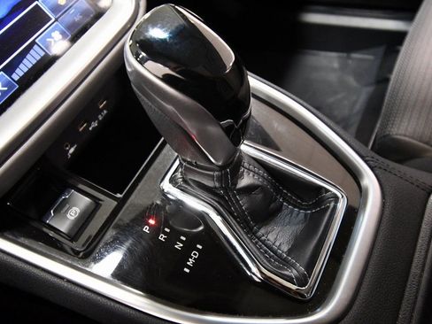 Used 2022 Subaru Outback Premium image 27