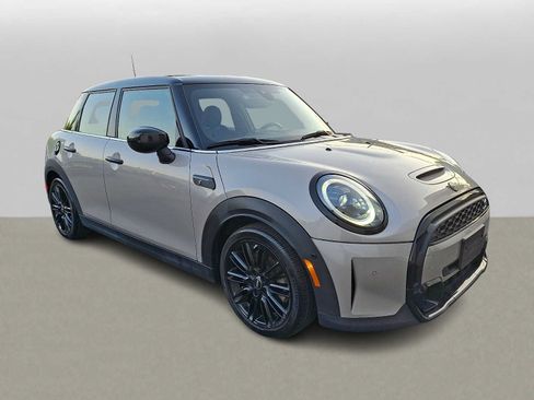Used 2024 MINI Cooper S FWD image 3