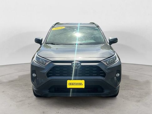 Certified 2021 Toyota RAV4 XLE w/ XLE Grade Weather Package AWD/4WD image 8