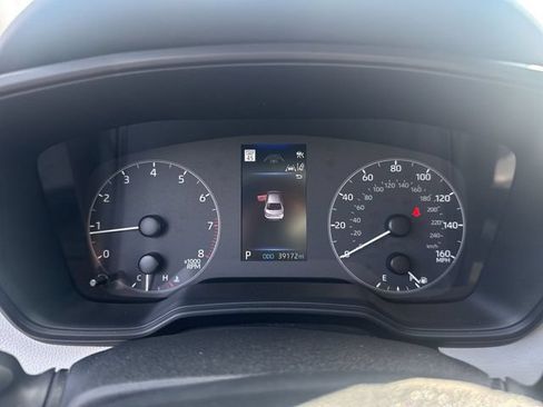 Used 2024 Toyota Corolla SE FWD image 15