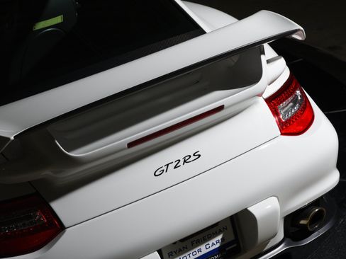 Used 2011 Porsche 911 GT2 RS RWD image 8