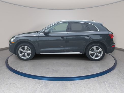 Used 2020 Audi Q5 2.0T Premium Plus w/ Premium Plus Package AWD/4WD image 8