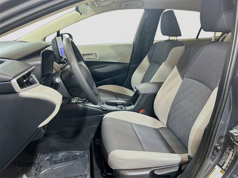 Used 2024 Toyota Corolla LE image 17