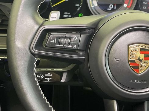 Certified 2024 Porsche 911 GT3 RWD image 33
