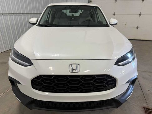 Used 2023 Honda HR-V LX image 3