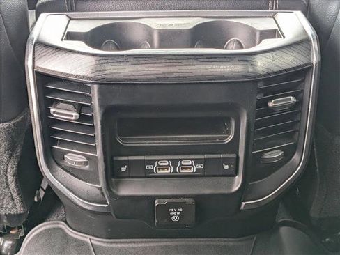 Used 2024 RAM 2500 Laramie w/ Sport Appearance Package image 17