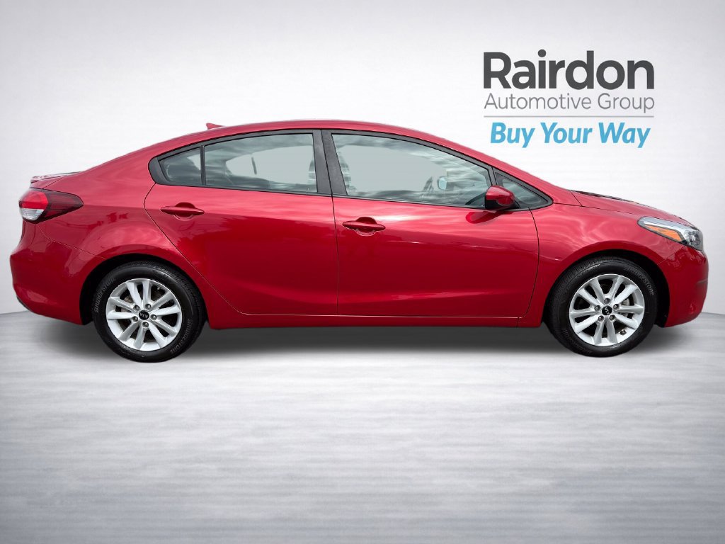 Used 2017 Kia Forte S FWD image 8