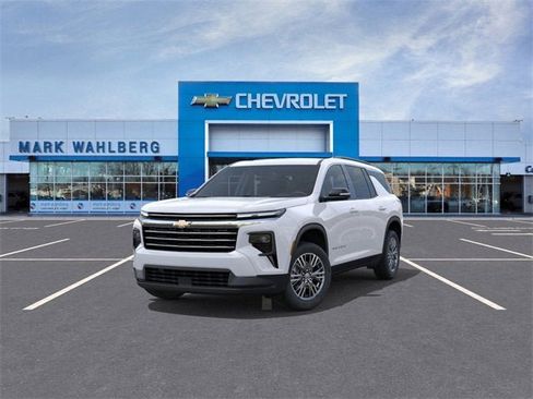 New 2026 Chevrolet Traverse LT w/ Driver Confidence Package image 8