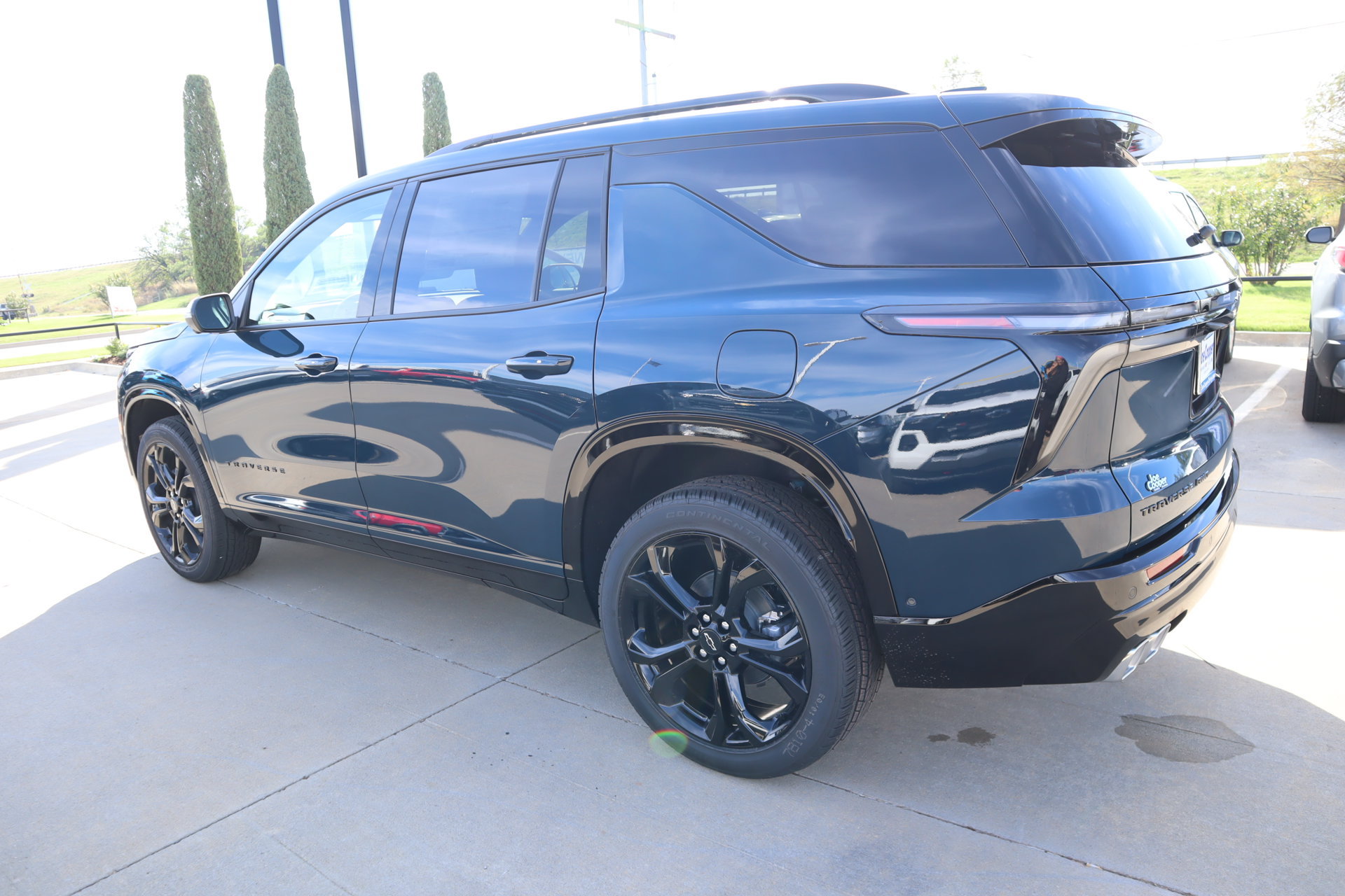 New 2027 Chevrolet Traverse RS w/ LPO, Floor Liner Package AWD/4WD image 26
