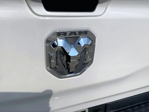 Used 2020 RAM 1500 Laramie image 10