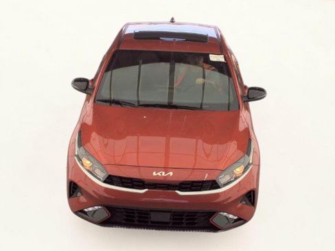 Used 2023 Kia Forte GT-Line w/ GT-Line Premium Package FWD image 2
