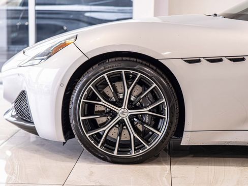 New 2026 Maserati GranCabrio Modena image 8