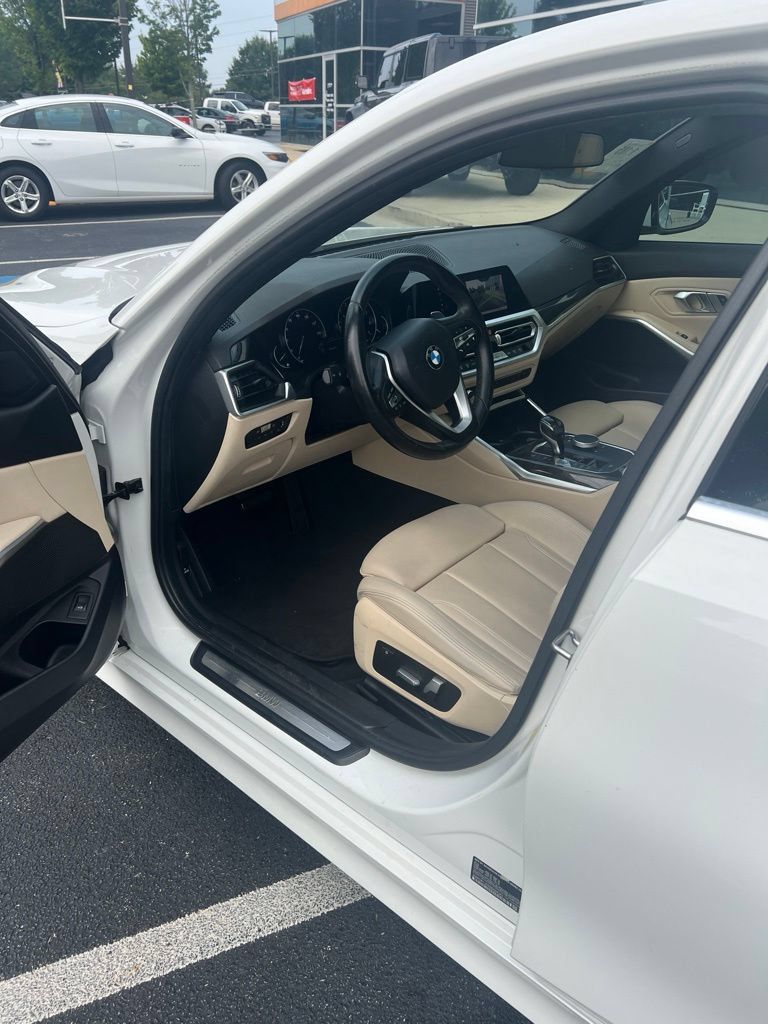 Used 2019 BMW 330i Sedan RWD image 9