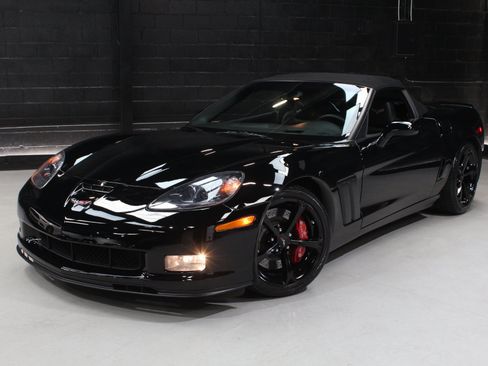 Used 2013 Chevrolet Corvette Grand Sport w/ 3LT Preferred Equipment Group RWD image 5