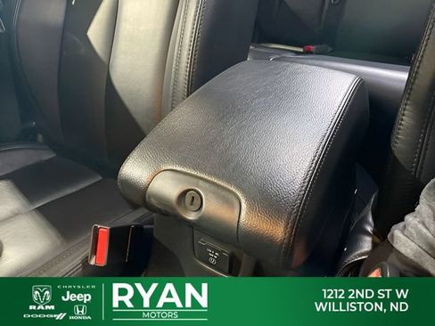 Used 2017 Jeep Wrangler Unlimited Sahara AWD/4WD image 25