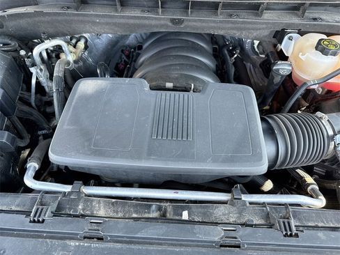 Used 2023 GMC Yukon XL AT4 w/ AT4 Premium Plus Package image 27