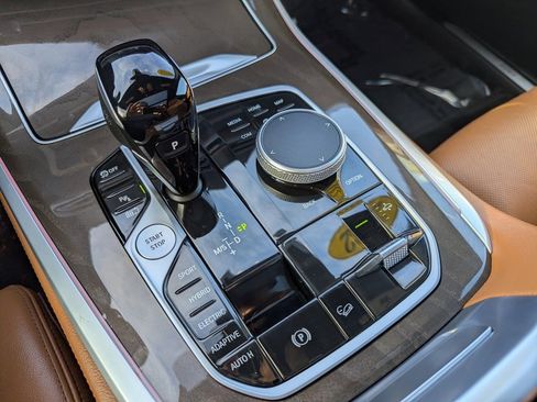 Used 2022 BMW X5 xDrive45e w/ Luxury Seating Package image 21