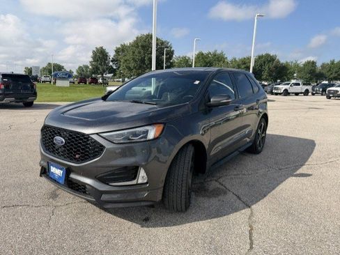 Used 2020 Ford Edge ST w/ Equipment Group 401A AWD/4WD image 2