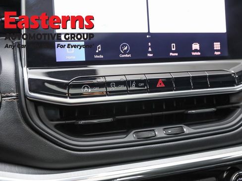 Used 2022 Jeep Compass Limited w/ (RED) Package image 21