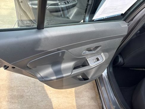 Certified 2026 Nissan Sentra SR w/ Floor Mat Package FWD image 40