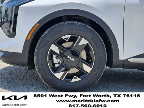 New 2026 Kia Sportage LX FWD image 7