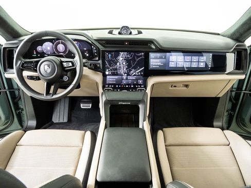 New 2026 Porsche Cayenne Turbo Electric AWD/4WD image 19