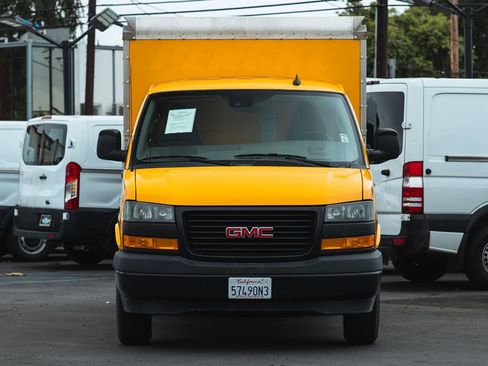 Used 2020 GMC Savana 3500 w/ Driver Convenience Package image 3