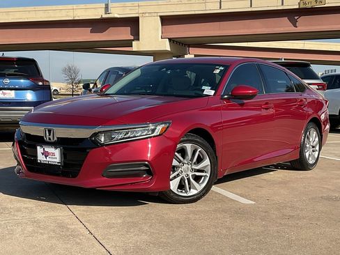 Used 2018 Honda Accord LX image 2