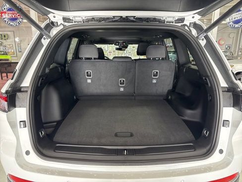 New 2025 Jeep Grand Cherokee Laredo X w/ Luxury Tech Group I image 32