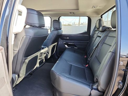 Used 2023 Toyota Tundra Limited image 8