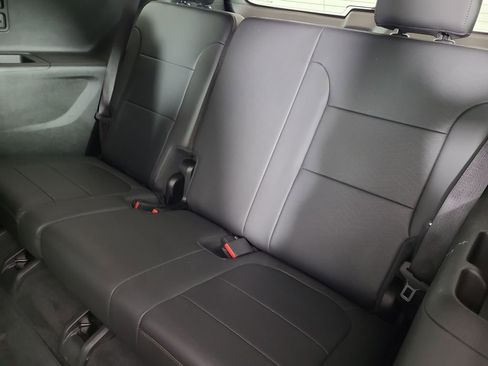 Used 2023 Chevrolet Traverse High Country w/ LPO, Floor Liner Package image 22