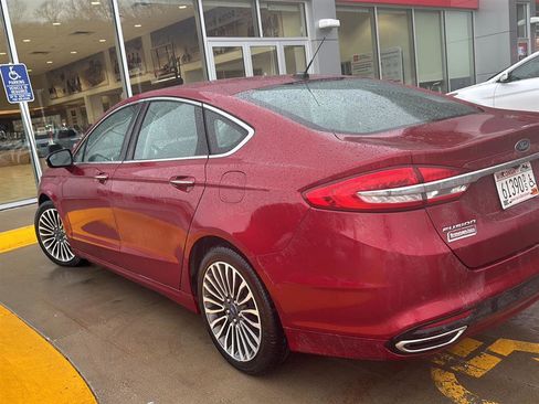 Used 2017 Ford Fusion SE w/ Equipment Group 202A image 7
