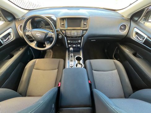 Used 2017 Nissan Pathfinder SV w/ Trailer Tow Package image 21