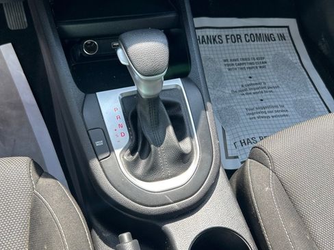 Used 2024 Kia Forte LXS image 13