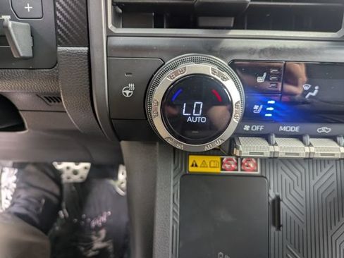 Certified 2025 Toyota Tacoma TRD Pro AWD/4WD image 34