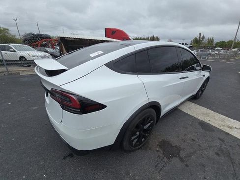 Used 2022 Tesla Model X AWD/4WD image 4