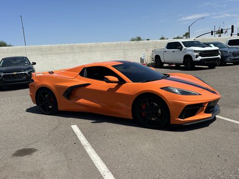 Used 2023 Chevrolet Corvette Stingray Premium Conv w/ Z51 Performance Package RWD image 6