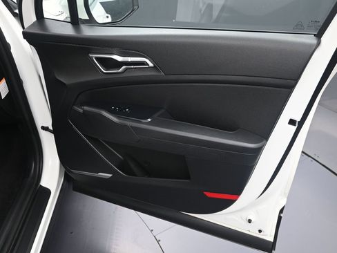 Certified 2023 Kia Sportage LX image 36