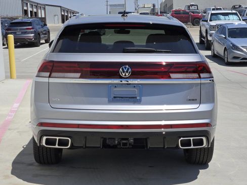 Used 2024 Volkswagen Atlas Cross Sport SEL Premium R-Line AWD/4WD image 5