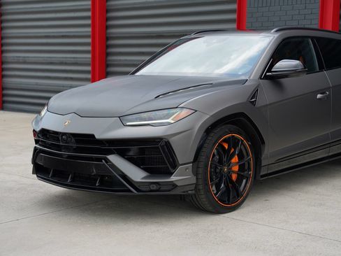 Used 2023 Lamborghini Urus S AWD/4WD image 5