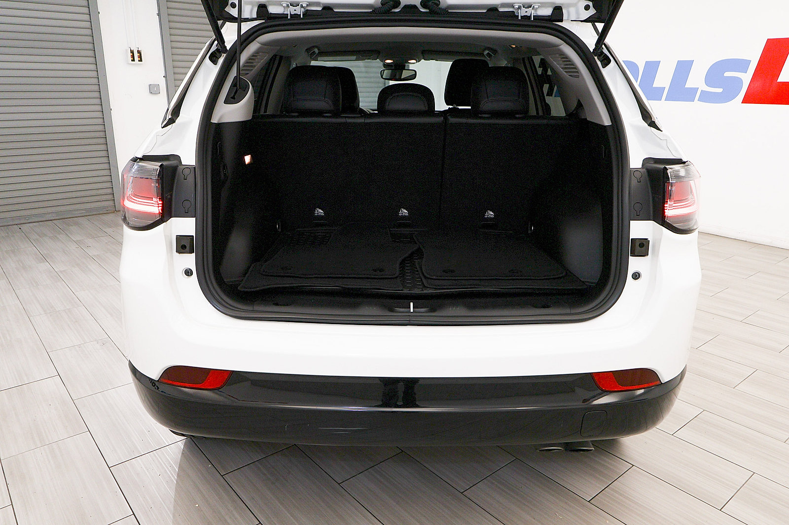 Used 2022 Jeep Compass Limited w/ Elite Group AWD/4WD image 27