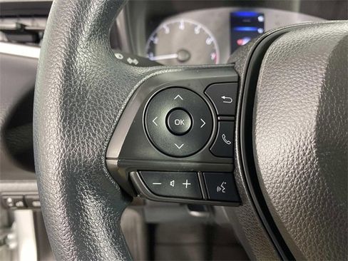 Used 2025 Toyota Corolla LE image 15