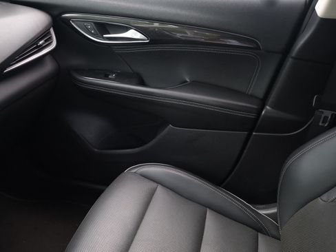Used 2023 Buick Envision Essence FWD image 10