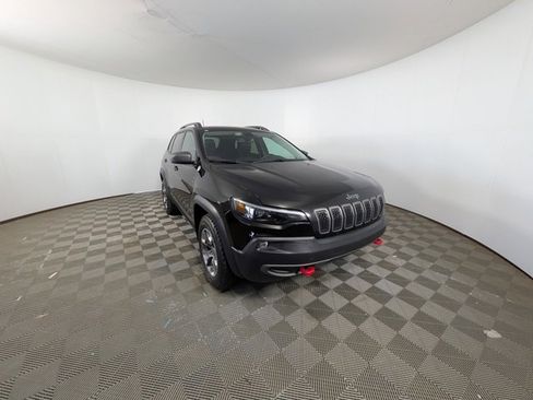 Used 2019 Jeep Cherokee Trailhawk w/ Comfort/Convenience Group image 27