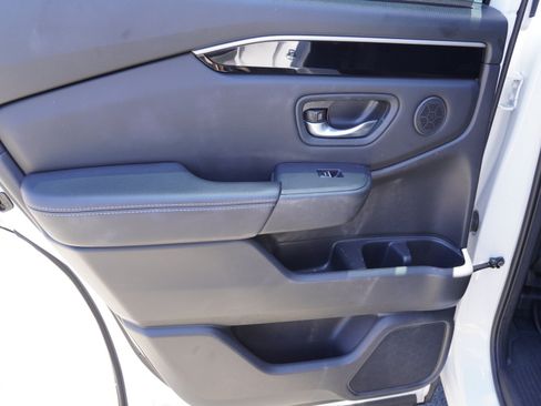 Used 2023 Honda Pilot EX-L image 13