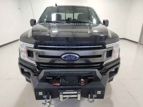 Used 2018 Ford F150 XLT w/ Equipment Group 302A Luxury AWD/4WD image 8