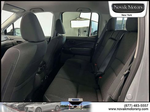 Used 2025 Honda Ridgeline Sport image 13