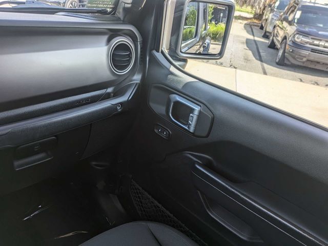 Used 2020 Jeep Gladiator Sport w/ Quick Order Package 24S AWD/4WD image 17