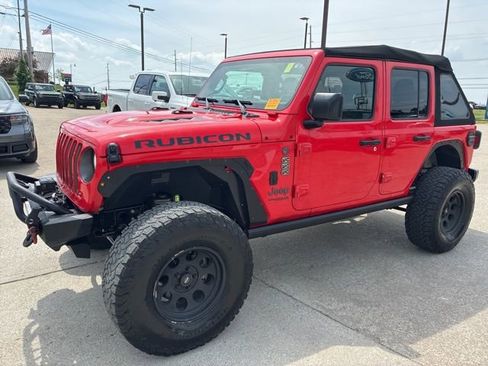 Used 2018 Jeep Wrangler Unlimited Rubicon AWD/4WD image 3