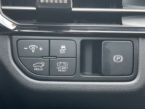 Used 2026 Kia Sportage SX Prestige image 14